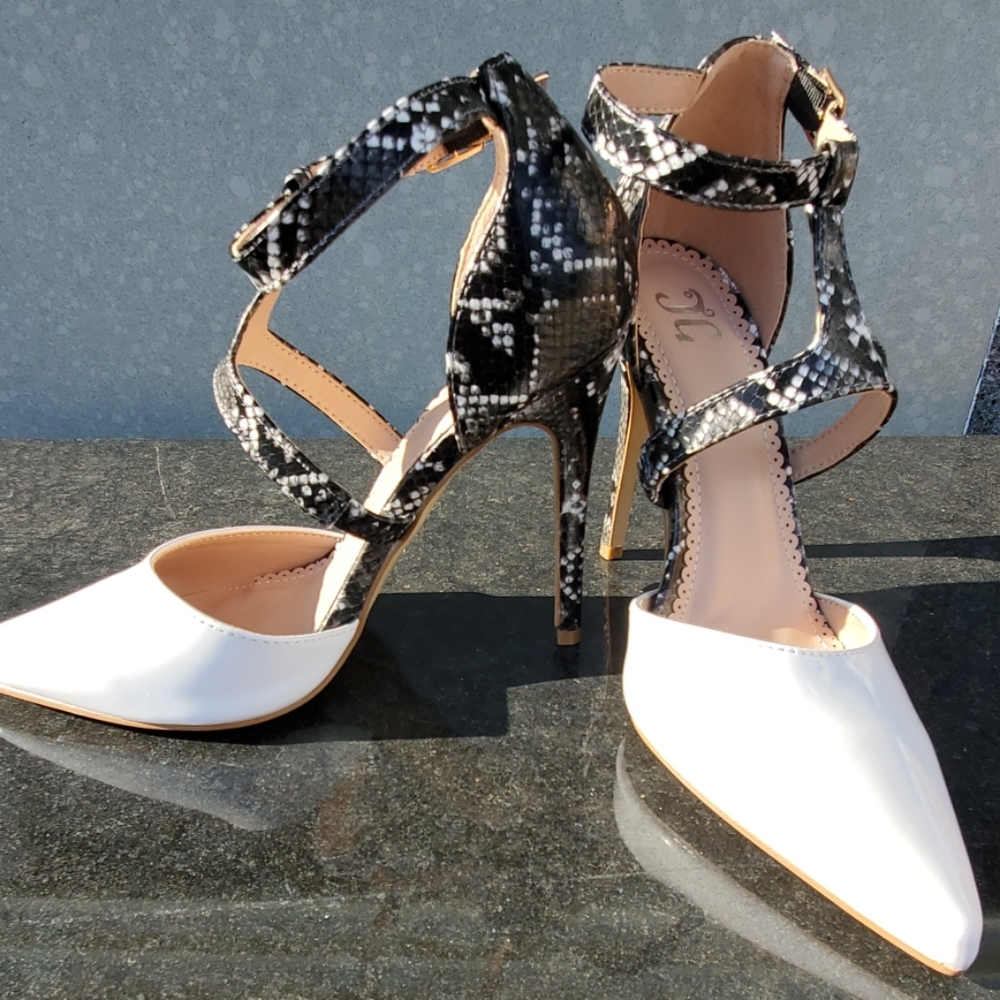 High heels - Picture 2 of 4